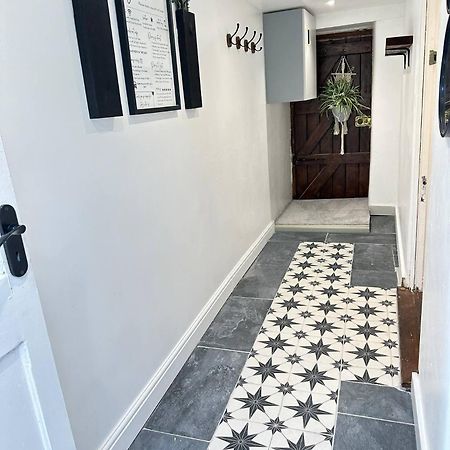 Cosy Stylish Studio Apartment Trowbridge Kültér fotó