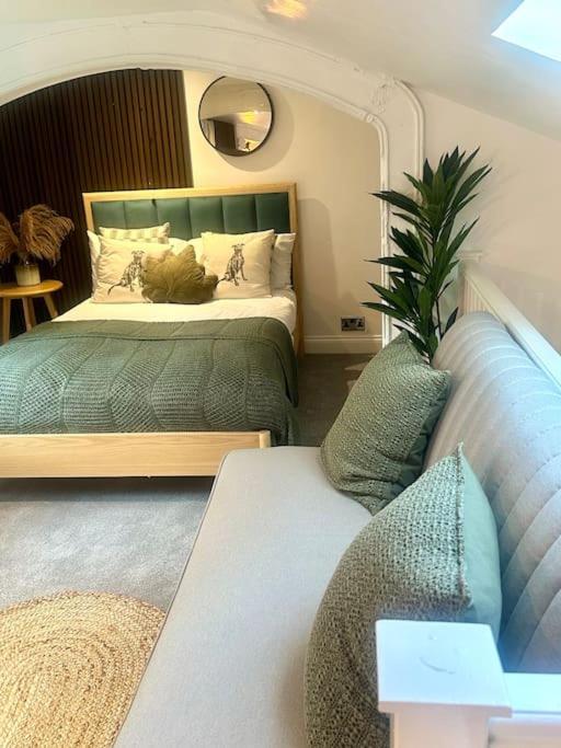 Cosy Stylish Studio Apartment Trowbridge Kültér fotó
